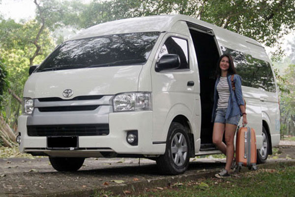 Hiace Commuter